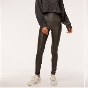 Wilfred Free Daria Ankle Pant in French Roast